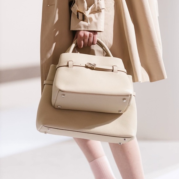 Cream Shoulder Bag with Silver Hardware and Top Handle - Picture 3 of 6